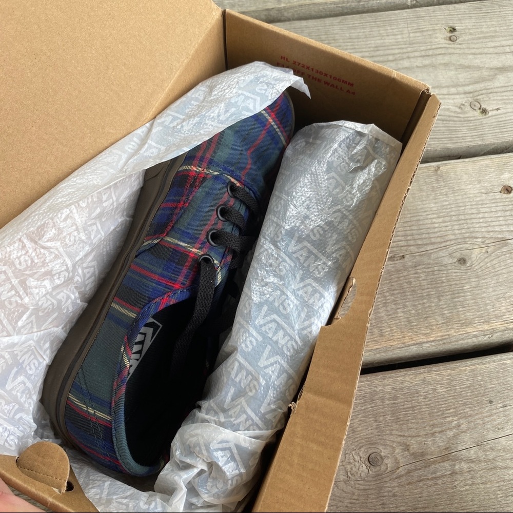 Like New || Tartan Plaid Vans - Picture 12 of 12